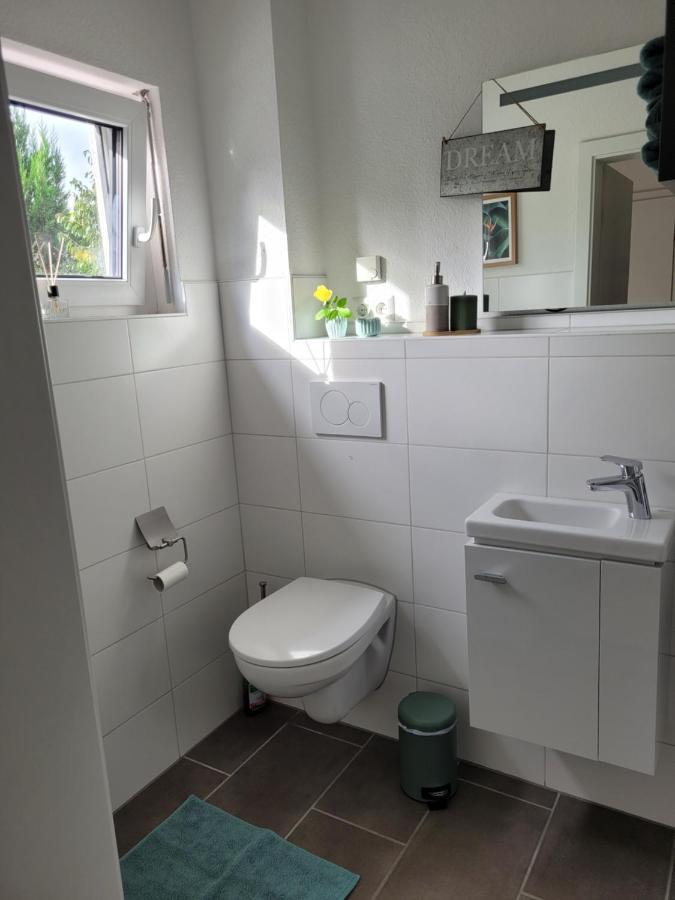 Lin'S Place - Private Room With Bath Near Fair Hannover Exterior photo